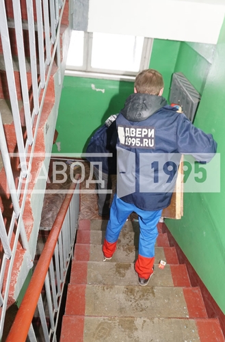 Утилизация старой деревянной двери Утилизация старой деревянной двери
