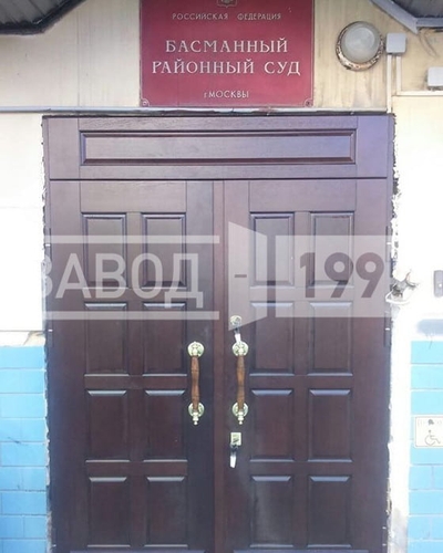 Двупольная дверь с фрамугой Двупольная дверь с фрамугой
